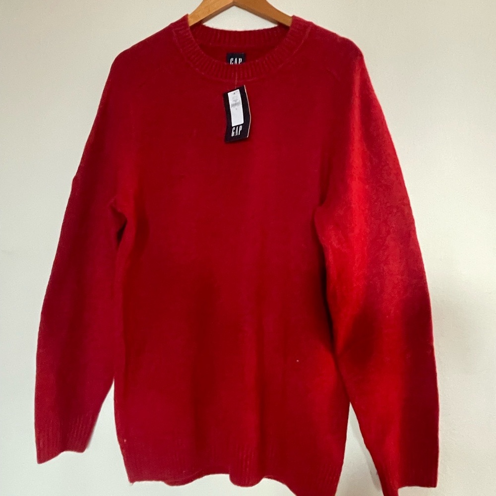 Mens GAP red sweater